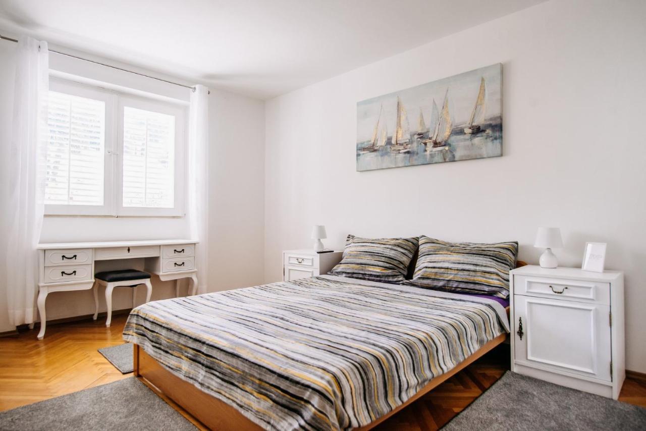 Sunnynest Apartment - 3Br Apt With Free Parking & Wi-Fi, Close To Lapad Bay Beach Dubrovnik Kültér fotó